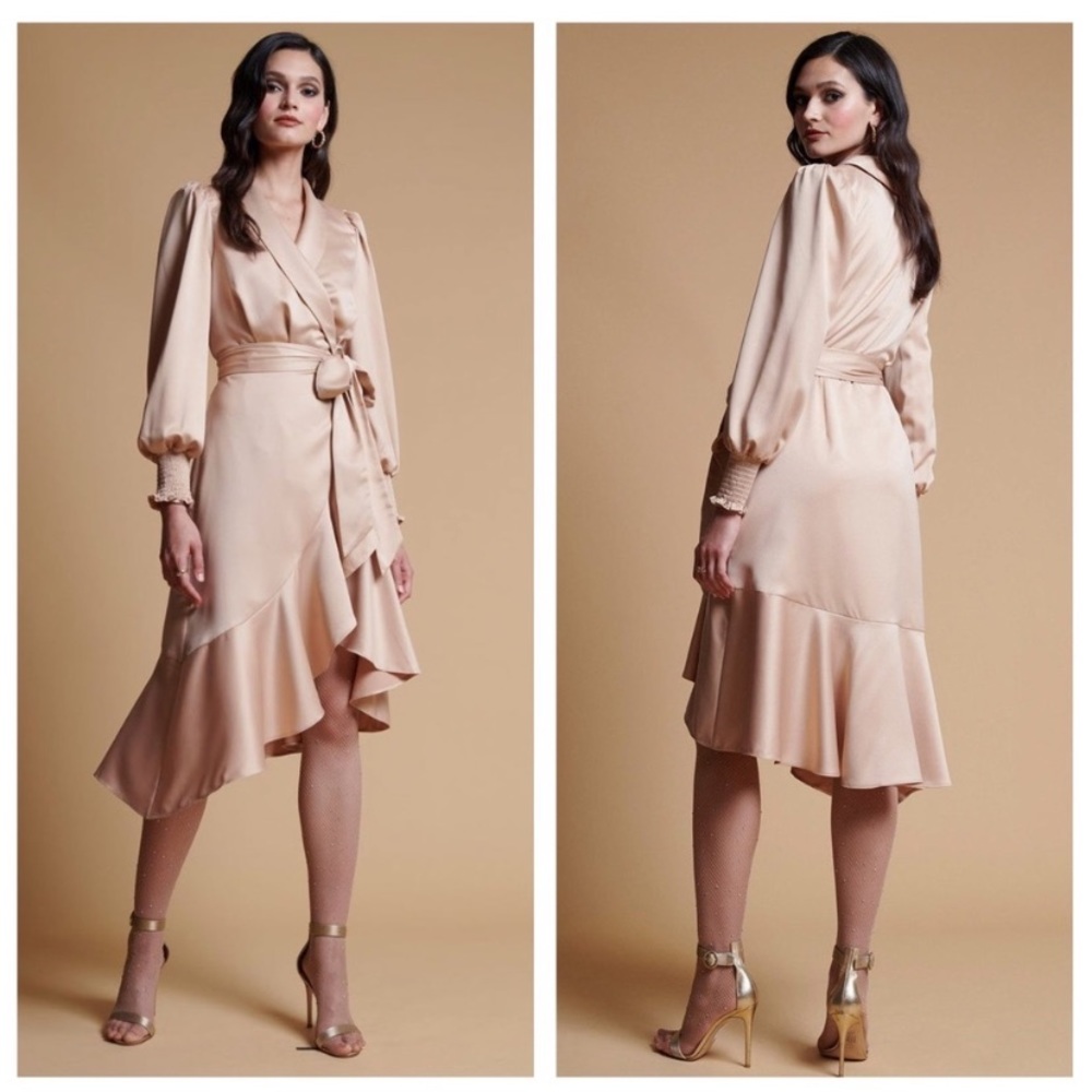 NWT Rachel Parcell long sleeve satin wrap dress